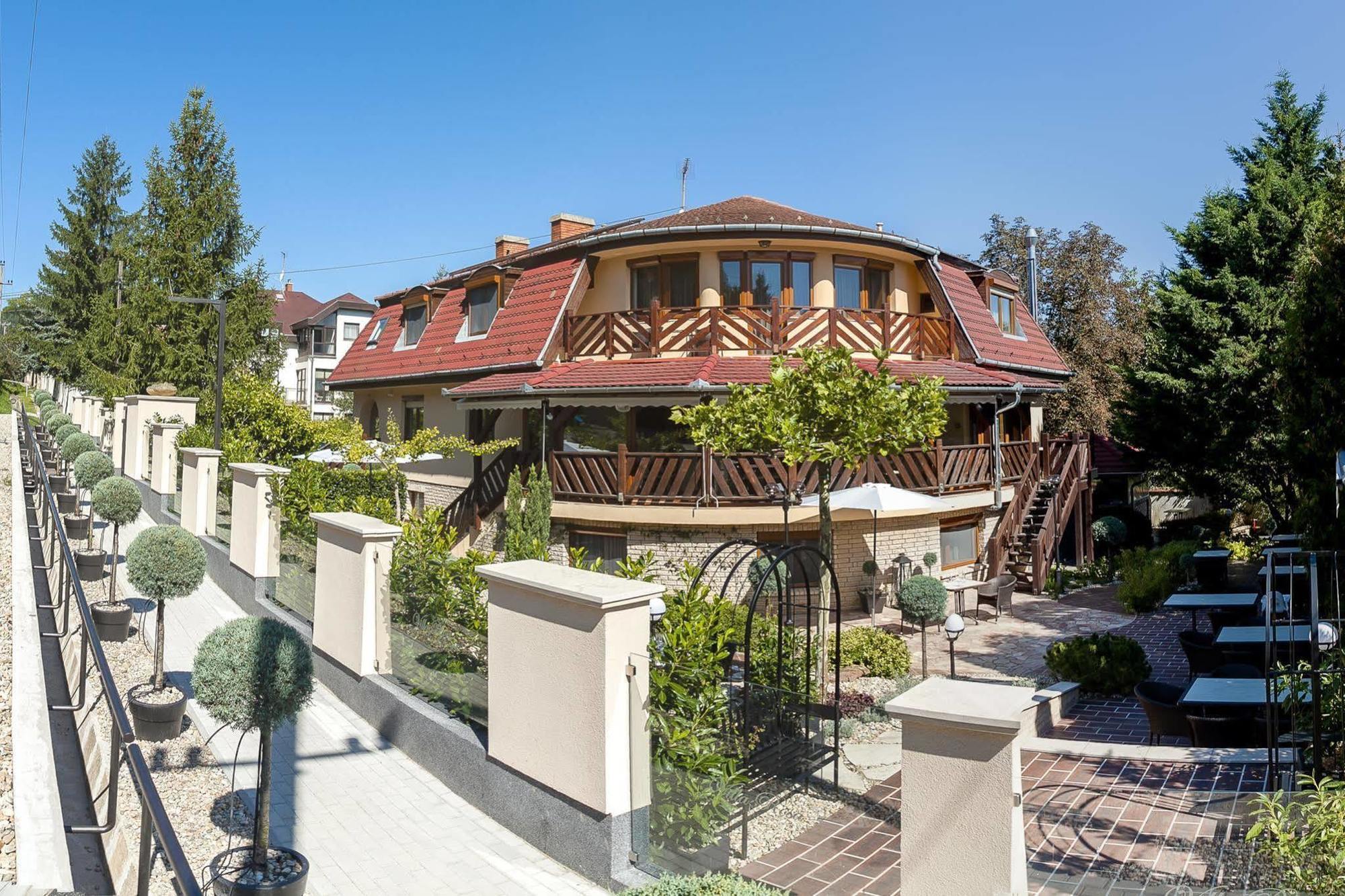 Villa Rosa Boutique Hotel Budapest Eksteriør billede